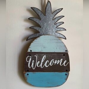 PINEAPPLE WELCOME WOOD METAL SIGN HOME DECOR WALL DECOR - NWT